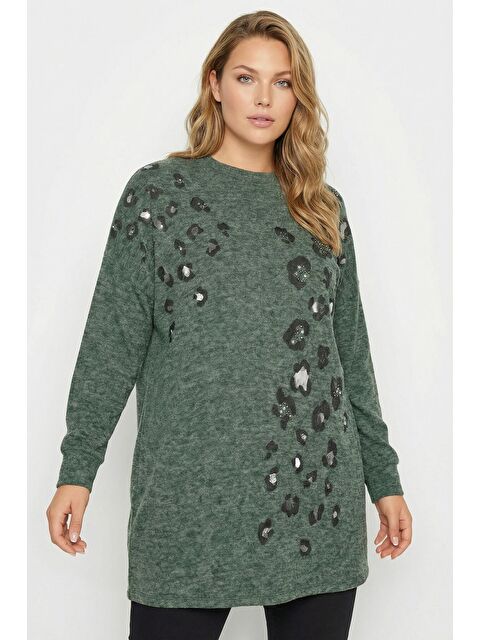 Stil Diva Büyük Beden Taş Detaylı Leopar Desenli Yeşil Yumoş Kazak 285057 - S000500744-18194