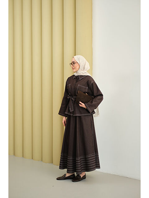 Locco Moda Kadın Gömlek Yaka Gizli Düğmeli Nakışlı Çift Cep Etekli Takım Kahverengi - S000513598-19413