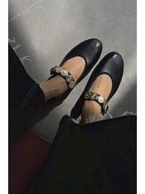 Straswans Leonardo Kadın  Aksesuar  Detay  Deri Babet Siyah - S000512942-19351