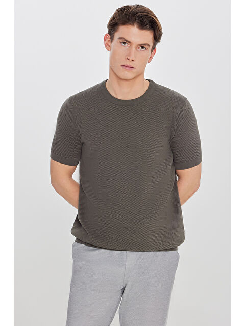 Altınyıldız Classics Erkek Haki %100 Pamuk Standart Fit Bisiklet Yaka Triko Tişört