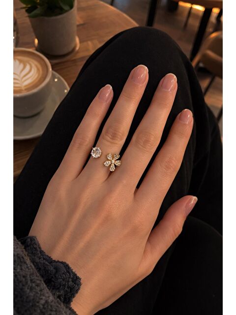 New Obsessions Ayarlamalı Çiçek Yüzük