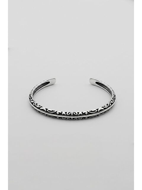 Abluka Online Erkek Gravür Desenli Açık Uçlu Çelik Bileklik Siyah/Gümüş