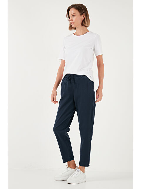 Lela Pamuklu Normal Bel Regular Fit Düz Paça Kadın Pantolon 668Yp42282S4 - S000158011-21164