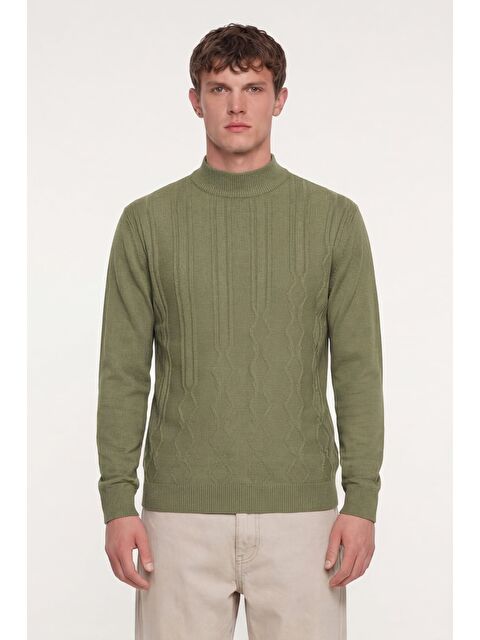 Sabri Özel Erkek Zeytin Yeşili Dar Kesim Slim Fit Yünlü Yarım Balıkçı Yaka Triko Kazak