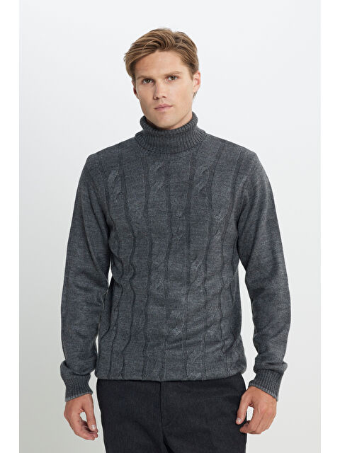 AC&Co / Altınyıldız Classics Erkek Antrasit-Melanj Standart Fit Normal Kesim Tam Balıkçı Yaka Jakarlı Triko - S000394635-29666