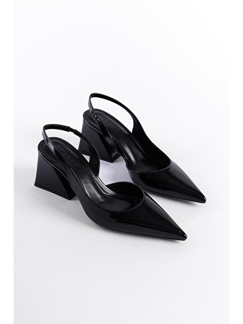 Capone Outfitters Arkası Açık Sivri Burunlu Orta Topuklu  Rugan Kadın Ayakkabı - S000158370-19351