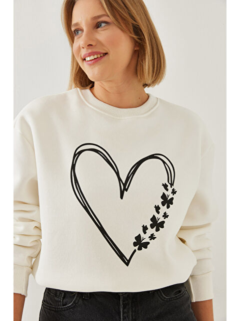 SHADE Kadın Baskılı Kalp Detaylı Bisiklet Yaka İplik Şardonlu Sweatshirt - S000372204-19965