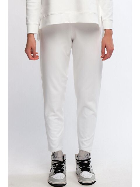 Chandraswear Ekru Kadın Havuç Paça Eşofman Altı Carrot Fit Pantolon - Bunny - S000029030-19965