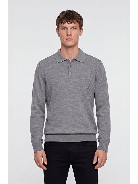 Sabri Özel Erkek Gri Normal Kesim Regular Fit Yünlü Düğmeli Polo Yaka Triko Kazak