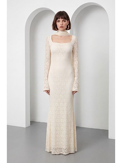 Lafaba Kadın Bej Şal Yaka Uzun Dantel Davet Elbisesi