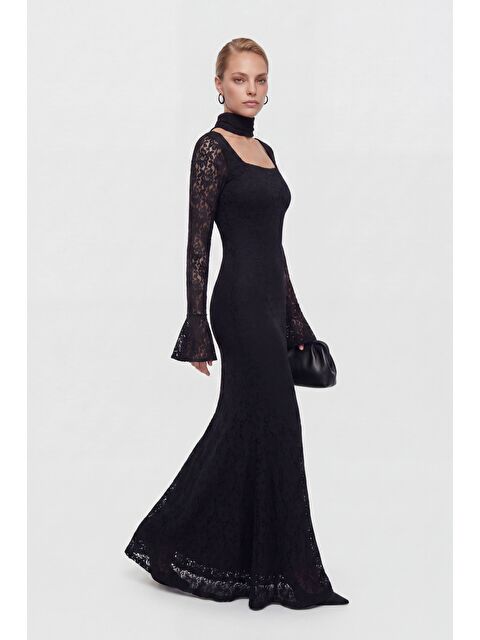 Lafaba Kadın Siyah Şal Yaka Uzun Dantel Davet Elbisesi