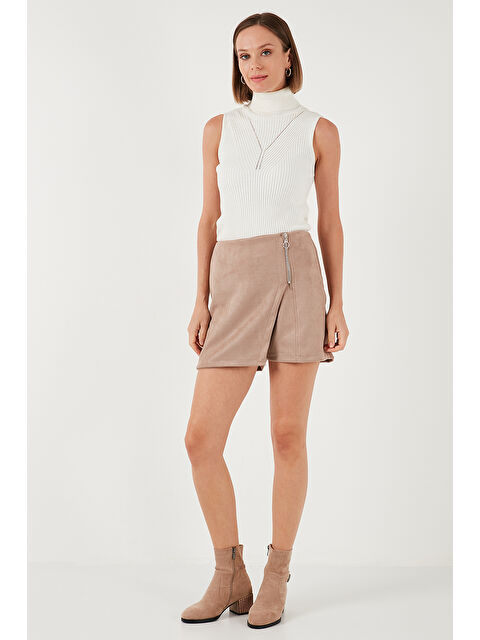 Lela Streç Slim Fit Asimetrik Kesim Fermuarlı Kışlık Kadın Şort Etek 5865969 - S000260060-26429