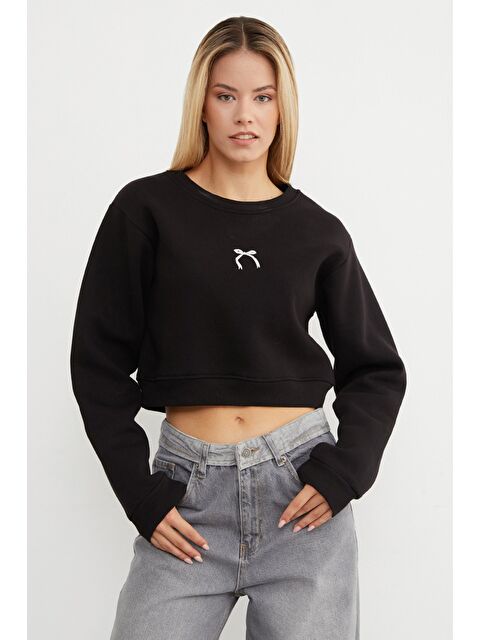Fullamoda 3 İplik Fiyonk Nakışlı Crop Sweatshirt - S000443575-19351
