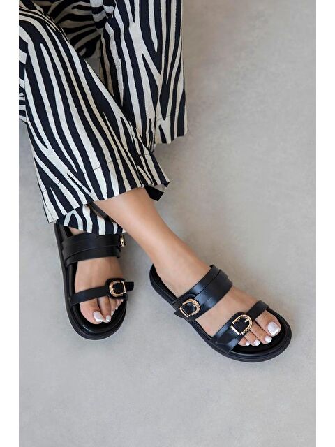 Straswans Keysi Kadın Toka Detay Günlük Konfor Terlik Siyah - S000513018-19351