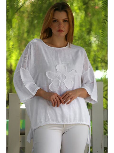 Chiccy Organik Pamuk Beyaz Havuz Yaka 3/4 Kol File Detaylı Aplikeli Arkası Uzun Oversize Dokuma Bluz 70 68 - S000469004-20063