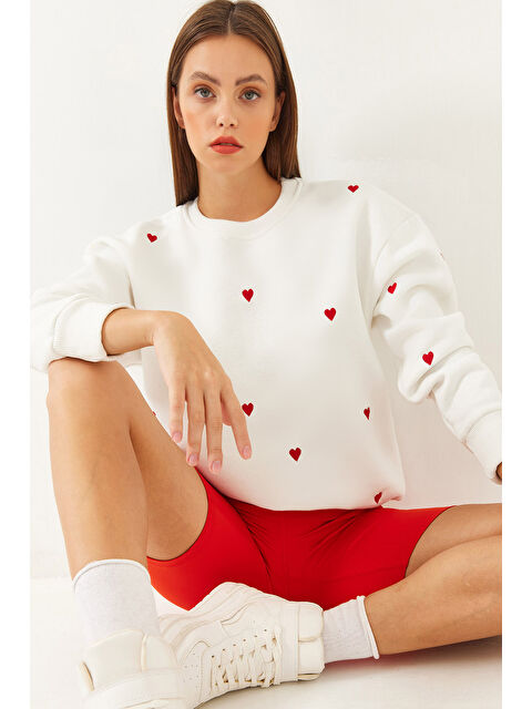SHADE Kadın Kalp Nakışlı Sweatshirt MBHS - S000291019-19965