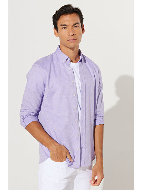 AC&Co / Altınyıldız Classics Erkek Lila Slim Fit Dar Kesim Düğmeli Yaka Pamuklu Armürlü Keten Gömlek