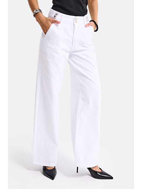 It's Basic Kadın Beyaz 5s6-2 Wide Leg Kemer Detaylı Denim Jean