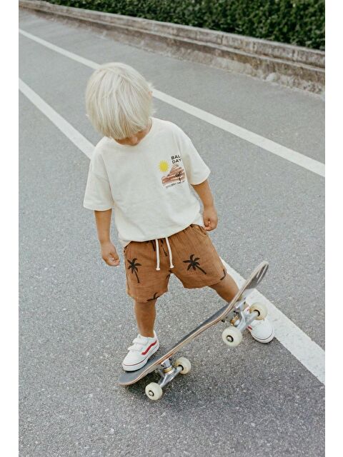 Magu Erkek Çocuk Pamuklu Ekru Bali Days Baskılı T-Shirt Ve Palmiye Desenli Şort Takım - S000516324-23173