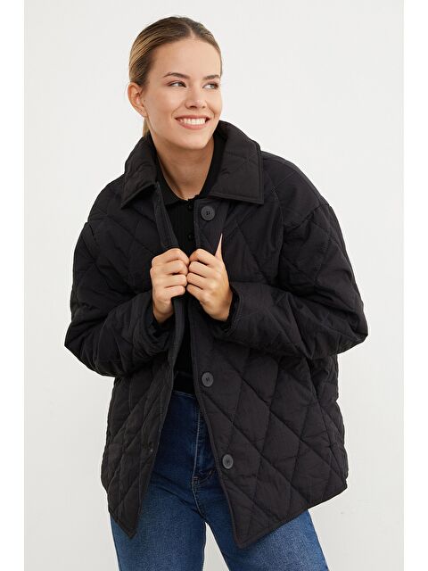 Fullamoda Baklava Desen Kapitone Oversize Düğmeli Mont - S000439972-19351