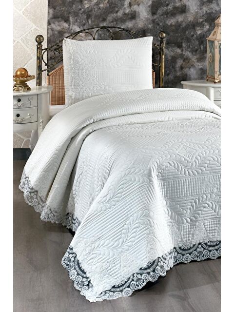 Çeyiz Diyarı Simirna Dantelli Kapitoneli Tek Kişilik Yatak Örtüsü Krem - S000485626-23173