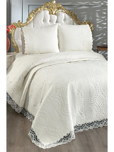 Çeyiz Diyarı Simirna Dantelli Kapitoneli Ultrasonik Çift Kişilik Yatak Örtüsü Krem - S000485427-23173