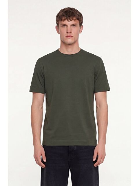 Sabri Özel Erkek Koyu Yeşil Normal Kesim Regular Fit %100 Pamuk Dokuma Bisiklet Yaka Basic T-Shirt