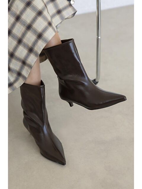 Straswans Morley Kadın Pino Ökçe Kırışık Deri Bot Kahve - S000512927-19413