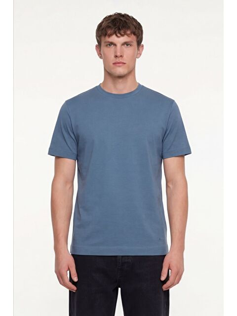 Sabri Özel Erkek Pilot Mavi Normal Kesim Regular Fit %100 Pamuk Dokuma Bisiklet Yaka Basic T-Shirt