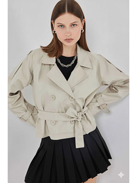Hazelin Kadın Bej Kruvaze Yaka Kuşaklı Astarlı Kısa Trençkot HZL25W-BD159701 - S000443027-19928
