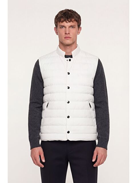 Sabri Özel Giotelli Erkek Beyaz Dar Kesim Slim Fit Dokuma 6 Drop Bomber Yelek