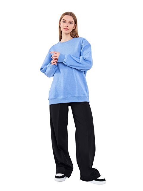 Mmetalic Mavi Kadın Pamuklu Oversize Basic Bisiklet Yaka Sweatshirt - S000232456-17234