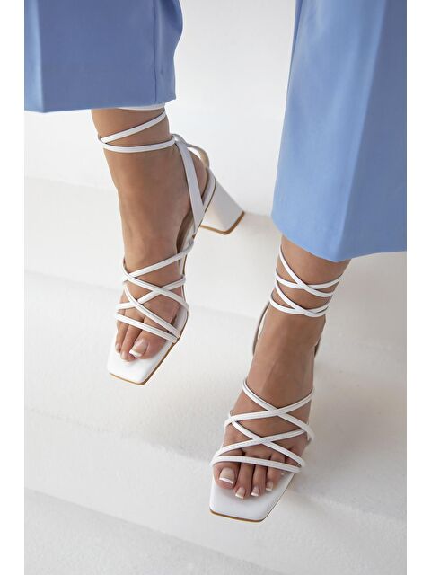 Straswans Venice Kadın Topuklu Küt Burun Deri Sandalet Beyaz - S000513038-20063