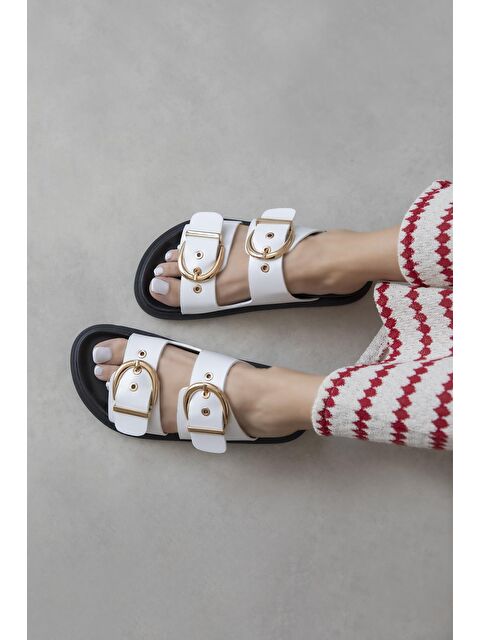 Straswans Forster Kadın Toka Detay Günlük Konfor Terlik Beyaz-Siyah - S000512949-37246