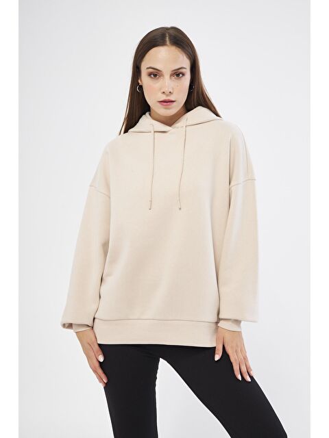 Chandraswear Kadın Oversize Basic Kapüşonlu Şardonlu Sweatshirt Bej - Fruno - S000115129-19928
