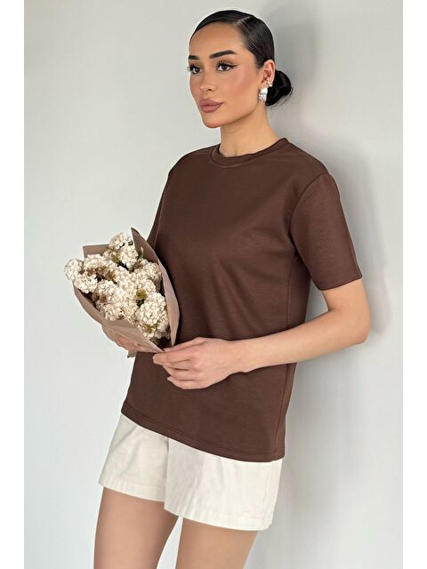 Gülseli Kadın Bisiklet Yaka Elastanlı Tişört