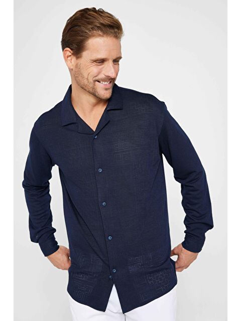 TUDORS Erkek Relax Fit Rahat Kesim Uzun Kollu Örme Doku Lacivert Apaş Yaka Gömlek - S000243540-21164