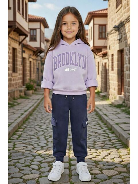 Riccotarz Kız Çocuk Göğsünde Brooklyn Yazı Baskılı ve Kanguru Cepli 3 İplik Lila Eşofman Takım - S000513081-17878