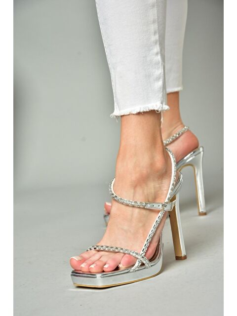 Fox Shoes S5696162 Gümüş Kadın Topuklu Ayakkabı - S000152480-18105
