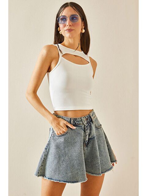 Xhan Beyaz Bisiklet Yaka Pencere Detaylı Bluz 5YXK2-48382-01 - S000173117-20063