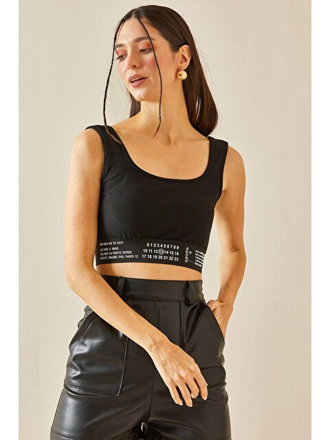 Xhan Siyah U Yaka Lastikli Crop Bluz 5YXK2-48381-02 - S000173118-19351