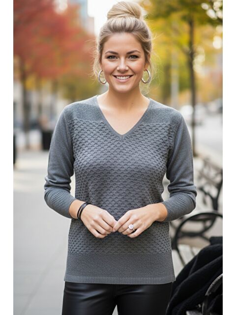 Chiccy Gri V Yaka Uzun Kol İnce Casual Ajur Örgü Triko Kazak 65 60 - S000508128-20600