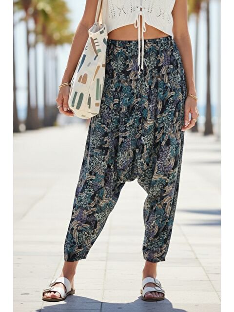 Chiccy Turkuaz Desenli Allover Baskılı Lastikli Bel Şalvar Paça Casual Dokuma Şalvar Pantolon 105 65 - S000508130-20055