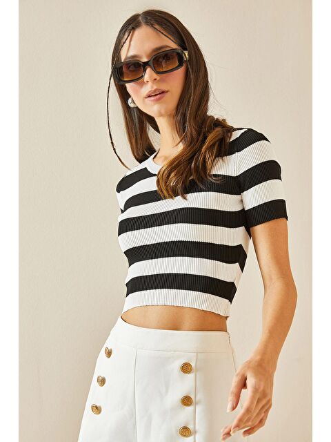 Xhan Beyaz Bisiklet Yaka Çizgili Triko Crop Bluz 5YXK2-48371-01 - S000173128-20063