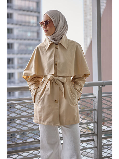 Locco Moda Kadın Omuz Apolet Detaylı Kısa Trenç  Vizon - S000355245-26429