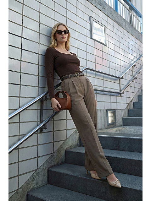 Lela Regular Fit Normal Bel Düz Paça Kadın Pantolon 6923875 - S000510272-18547