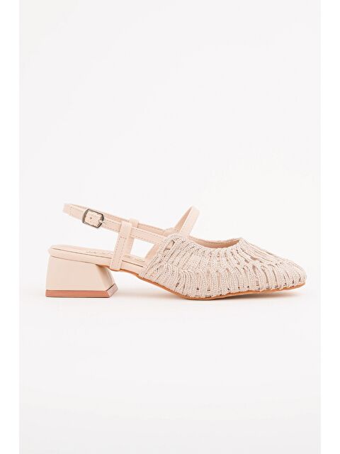Muggo MESH Kadın Örgü ve File Detaylı Bantlı Arkası Açık Kısa Topuklu Ayakkabı