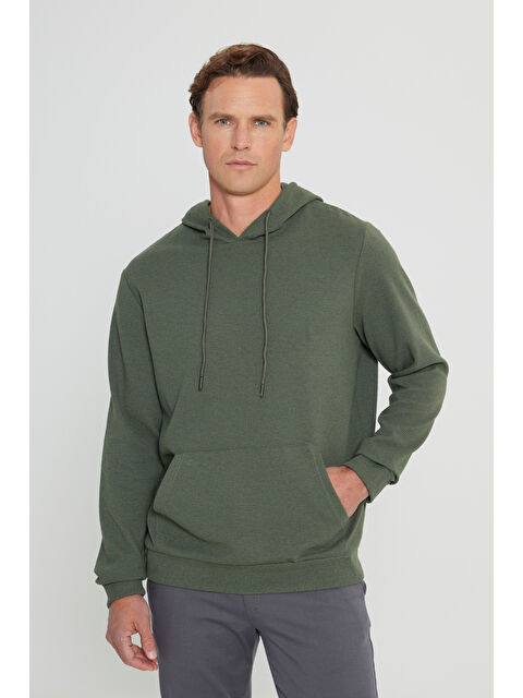 AC&Co / Altınyıldız Classics Erkek Haki 2 İplik Sıcak Tutan Standart Fit Normal Kesim Kapüşonlu Dokulu Cepli Sweatshirt - S000394274-18547