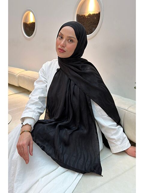 Lamelif Shine Desen Ayrobin Floş Jakar Şal Siyah