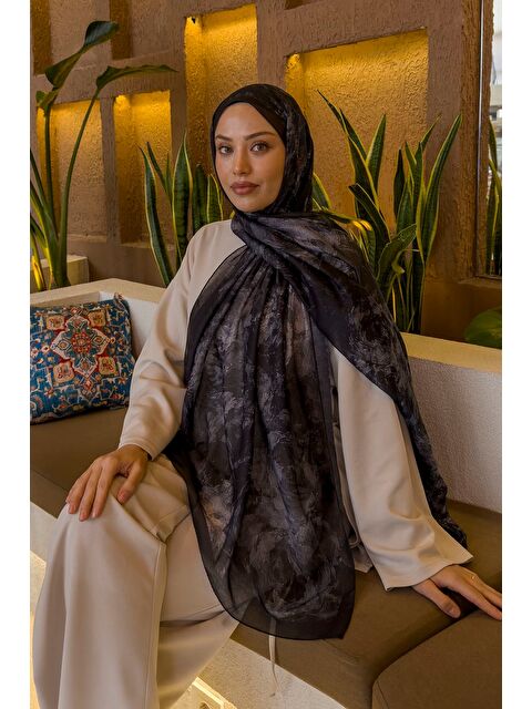 Lamelif Gül Çiçek Desen Ferah Şal Siyah